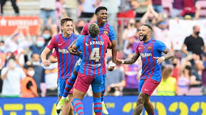 内维尔：曼联可不能用加纳乔换恩昆库，我能理解蓝军为何想这样做.